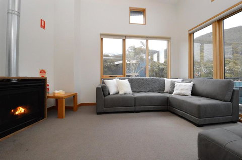 Akuna 3 - Gold Coast 5