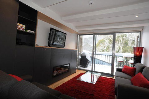 Warrina 12 - Gold Coast 6