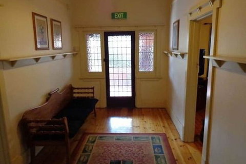 Glenelg Gateway Apartments - Tourism Gold Coast 4