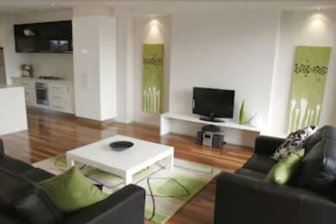 104 On Merri Apartments - Tourism Gold Coast 4
