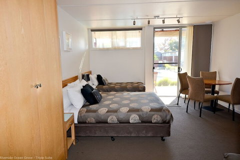 Riverside Ocean Grove - Tourism Gold Coast 7