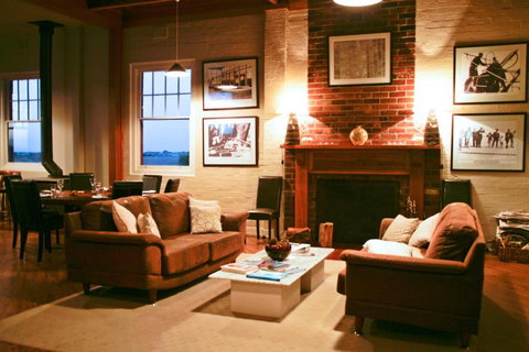 Cable Station Accommodation - Tourism Gold Coast 3