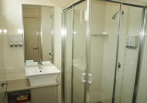 Smart Stayzzz Inns Clermont - Tourism Gold Coast 6