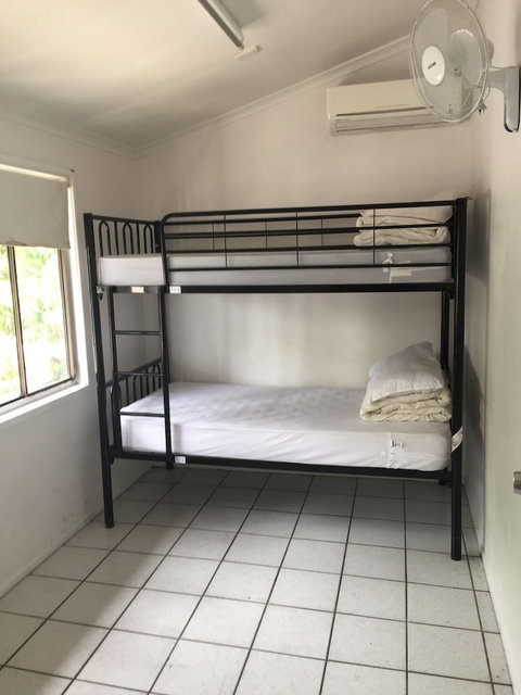 Gonow Family Backpackers Hostel - Gold Coast 1