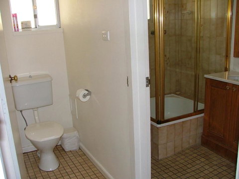 Bobuck 3B - Gold Coast 1