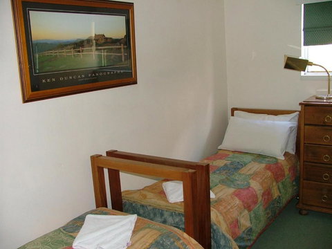 Bobuck 3B - Gold Coast 6