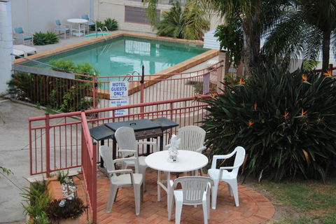 Caloundra Suncourt Motel - Tourism Gold Coast 6