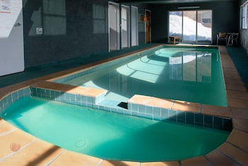 Attunga Alpine Lodge And Apartments - Tourism Gold Coast 2