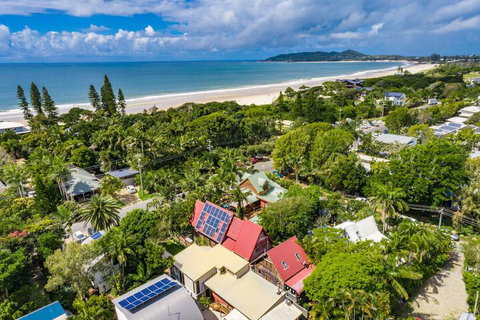 A PERFECT STAY - Longhouse - Tourism Gold Coast 1