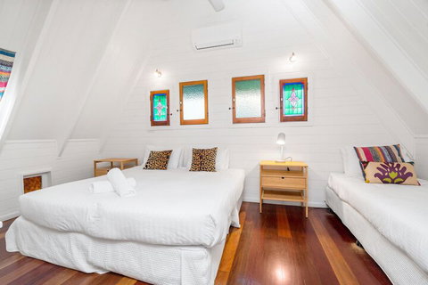 A PERFECT STAY - Longhouse - Tourism Gold Coast 2