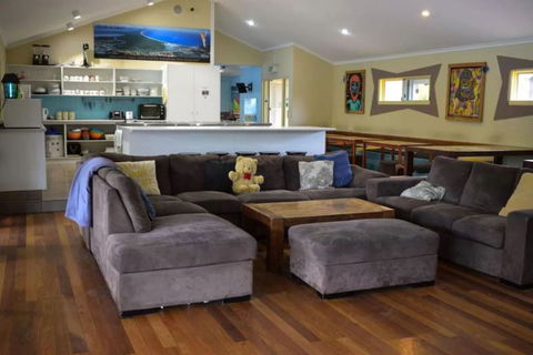 Flashpackers Hervey Bay Hostel - Tourism Gold Coast 2