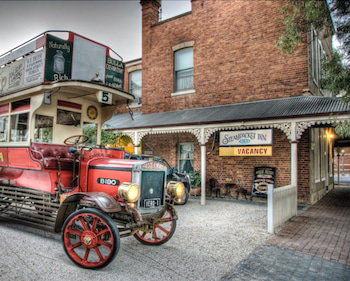 The Steampacket Inn - Tourism Gold Coast 2