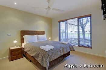 Traralgon Serviced Apartments - Gold Coast 4
