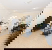 Colonial Court Villas - Tourism Gold Coast