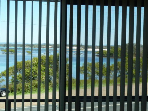 Montgomery Apartments - Tourism Gold Coast 2