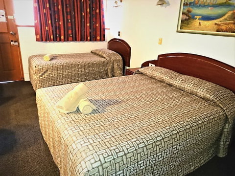 New Olympic Motel - Tourism Gold Coast 4