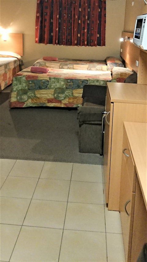 New Olympic Motel - Tourism Gold Coast 3
