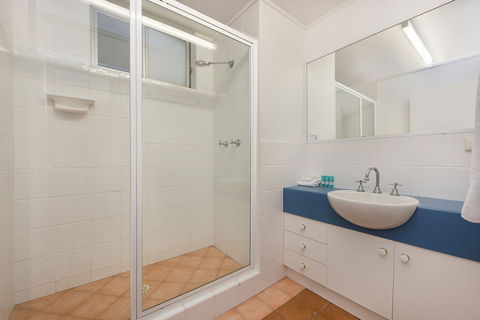 Joanne Apartments - Tourism Gold Coast 1