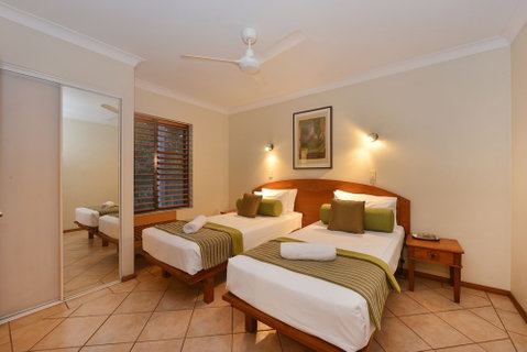 Seascape Holidays- Hibiscus Apartment - Tourism Gold Coast 6