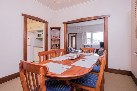 Jones On Wilson Boutique B&B - Tourism Gold Coast 1