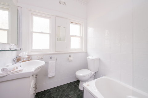 Jones On Wilson Boutique B&B - Tourism Gold Coast 4