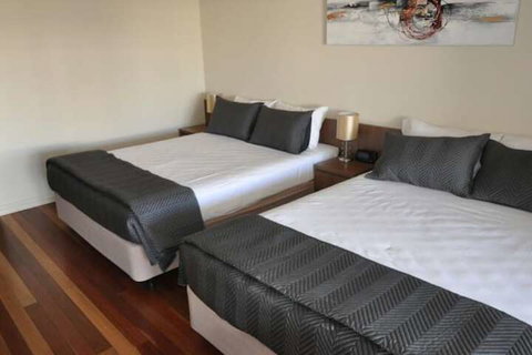 The Australian Hotel Motel Dalby - Tourism Gold Coast 4