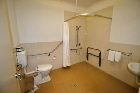 The Australian Hotel Motel Dalby - Tourism Gold Coast 6