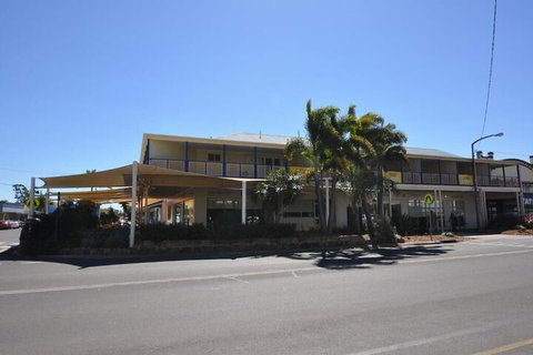 The Australian Hotel Motel Dalby - Tourism Gold Coast 1