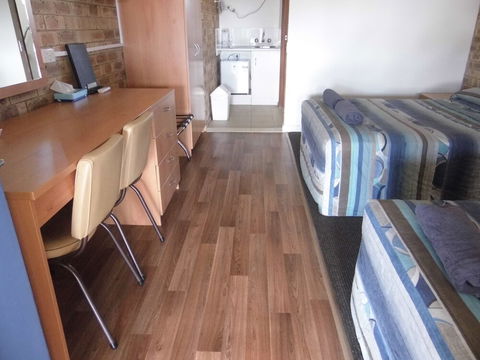 Nanango Fitzroy Motel - Tourism Gold Coast 2