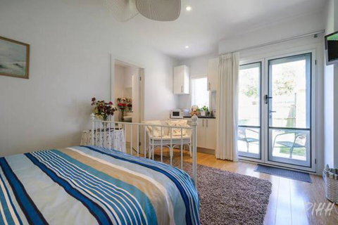 Seaside Spa Retreat - Gold Coast 5