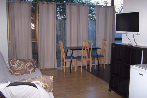 Westside Serviced Apartments - Tourism Gold Coast 0