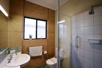 Whalers Cove Villas - Tourism Gold Coast 0