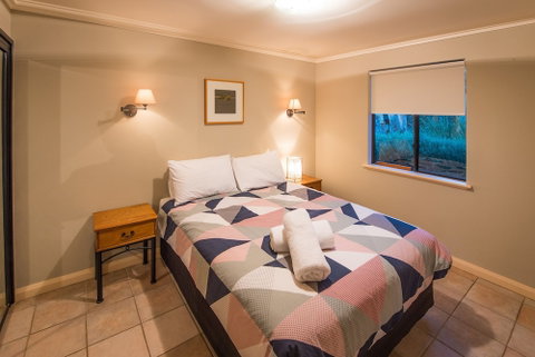 Whalers Cove Villas - Tourism Gold Coast 4