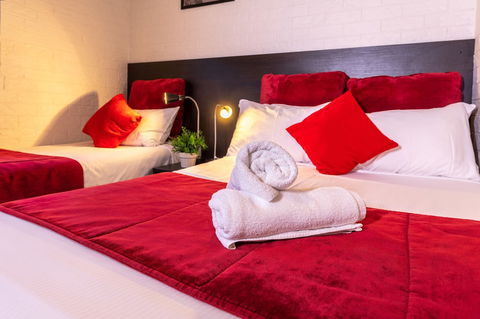 Ascot Budget Inn & Residences - Tourism Gold Coast 6