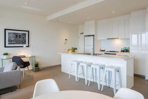 Royal Stays Apartments Southbank - Tourism Gold Coast 5