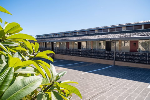 Jetty Motel The Entrance - Tourism Gold Coast 1