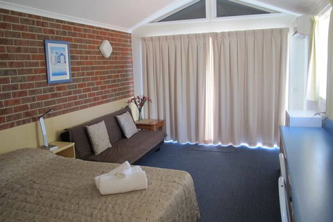 Merimbula Gardens Motel - Tourism Gold Coast 4
