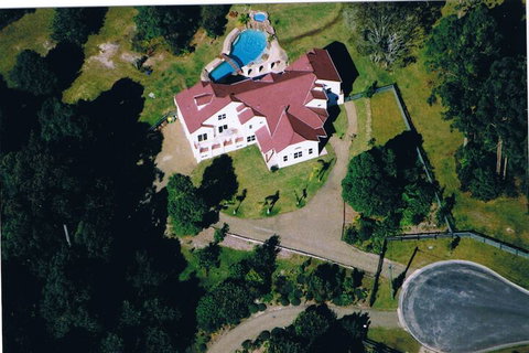 Kingfishers Manor - Tourism Gold Coast 3