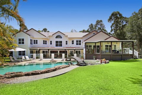 Kingfishers Manor - Tourism Gold Coast 0