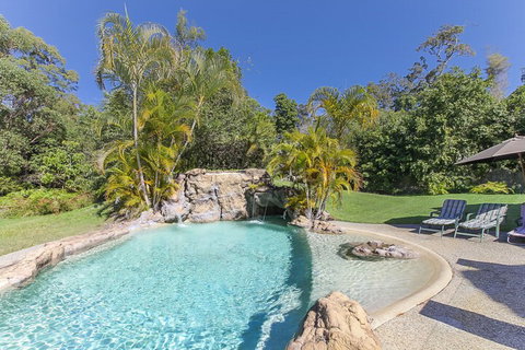 Kingfishers Manor - Tourism Gold Coast 6