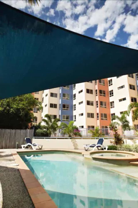 On The River Apartments - Tourism Gold Coast 1