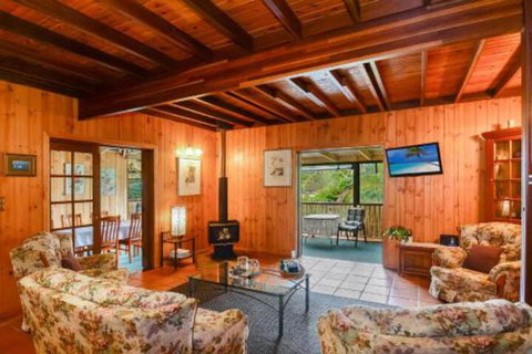 Peppertree Cottage - Tourism Gold Coast 3