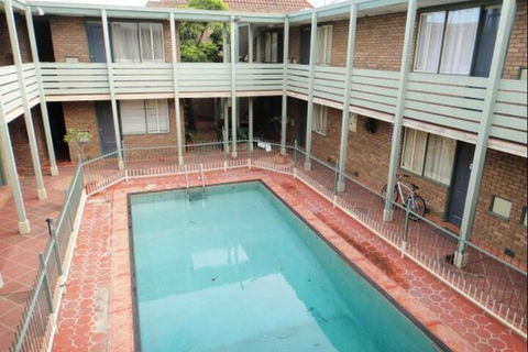 Stayinn Motel - Tourism Gold Coast 4