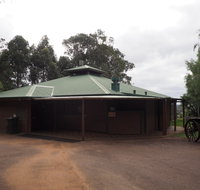Augusta Sheoak Chalets - Tourism Gold Coast