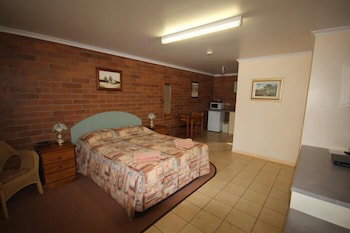 Rubyvale Motel & Holiday Units - Tourism Gold Coast 4