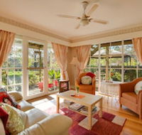 The Heart of Emerald Bed  Breakfast - Tourism Gold Coast