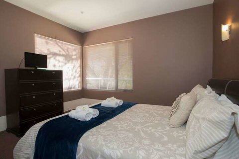 Barossa Valley Apartments - Tourism Gold Coast 6