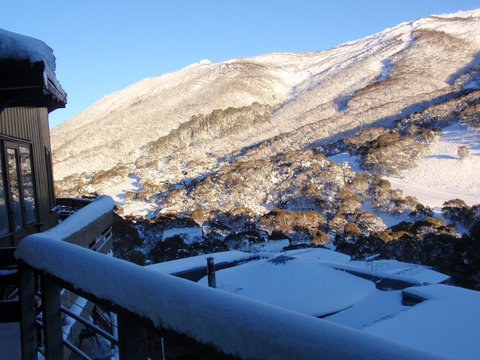 Kasees Apartments & Mountain Lodge - Gold Coast 1