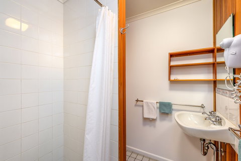 Kasees Apartments & Mountain Lodge - Gold Coast 4