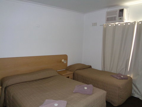 Parkway Motel - Gold Coast 1